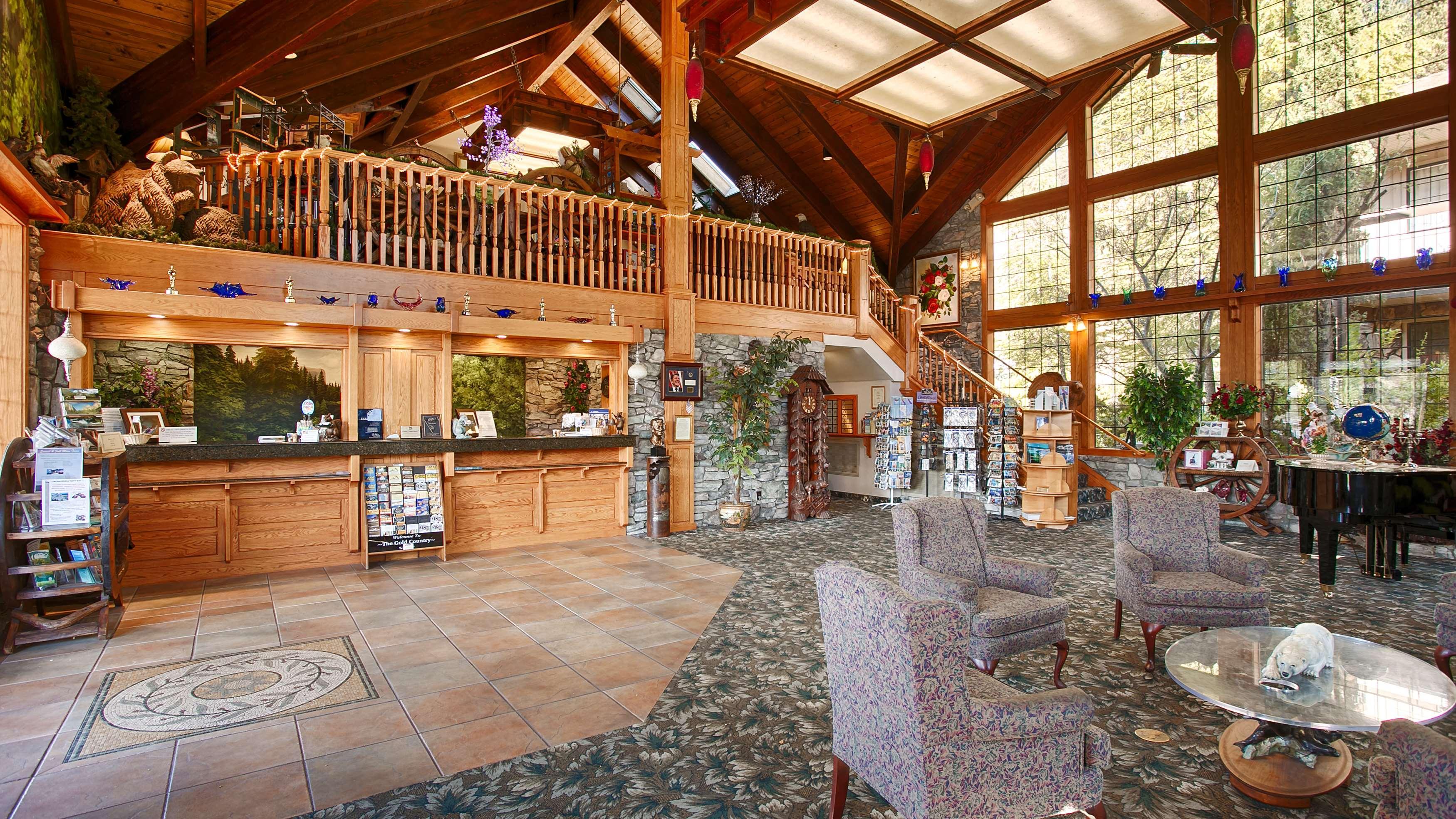 Best Western Plus Yosemite Gateway Inn Oakhurst Zewnętrze zdjęcie